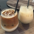 Iced Cafe Latte ($5.20) & Iced Soya Synergy ($3.80)
🍹🍹
Energy drinks for a Monday 🍹🍹 #burpple