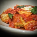 Spinach and Cheese Ravioli in Tomato Sauce SGD 18++.