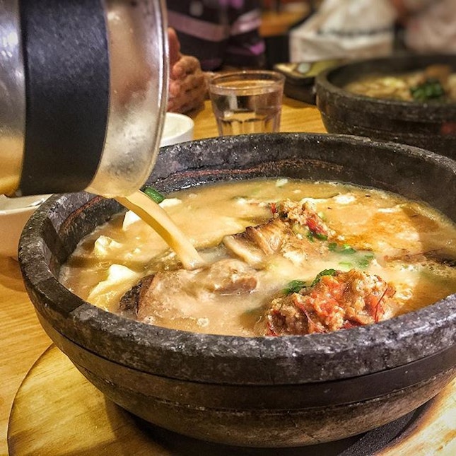 Rainy night, perfect time for a hot piping ramen served in a hot stone bowl!