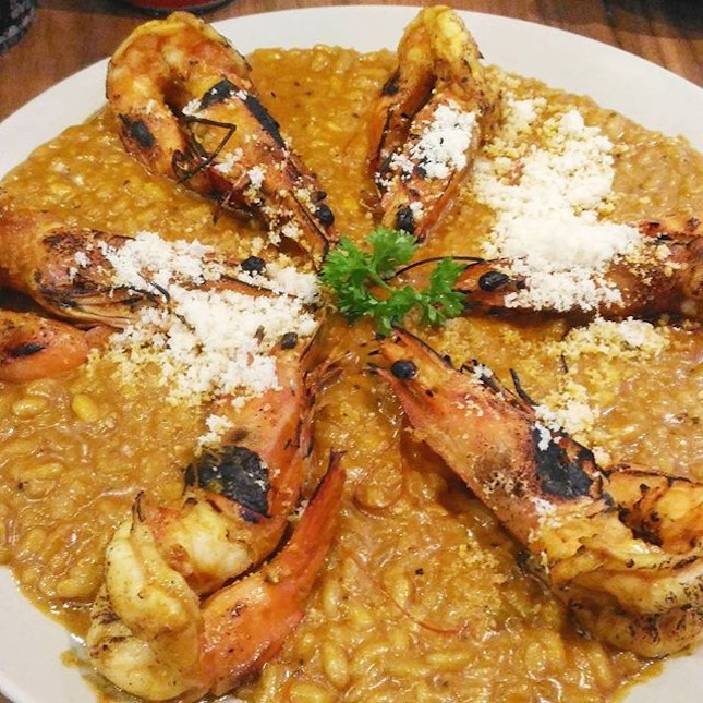 This Curry Prawn Risotto is a perfect fusion of Asian and Italian cuisine.
