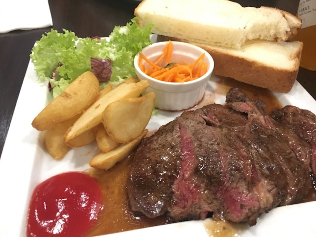 Angus Beef Steak Plate With Toast