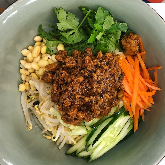 Hand Pulled Noodles With Minced Meat ($6.80)