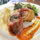 Another main course we order; Grilled Chicken Roulade with Pimento Sauce served with mashed potato & salad.