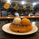 Ice Cream 🍦 And Waffles 🧇