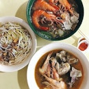 Tonight we set 2 popular prawn mee stalls on a 1-on-1 comparison at Old Airport Road FC.