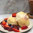 Though slow but the soufflé pancake trend caught up recently with a number of options in SG.