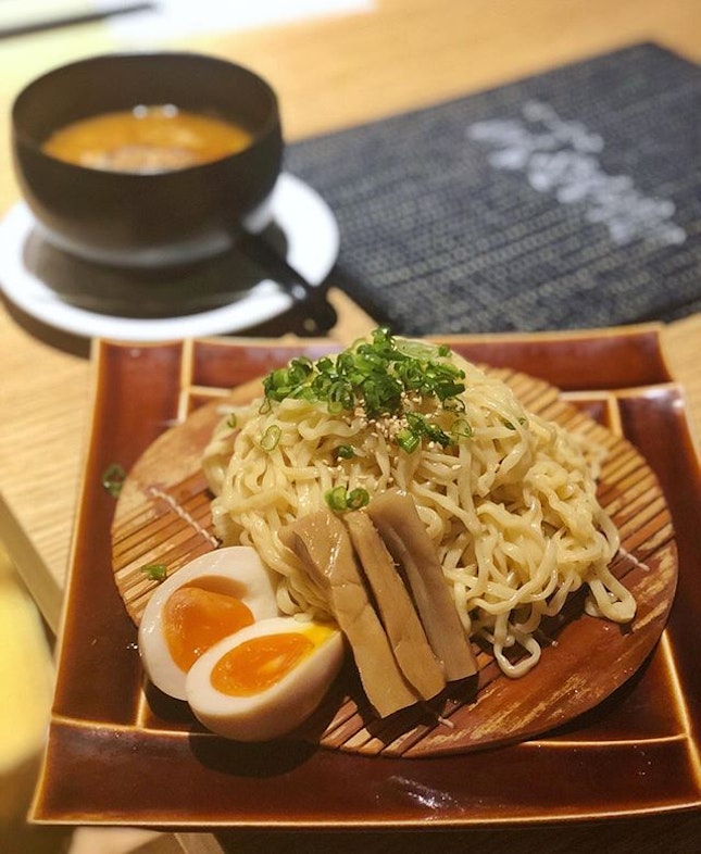 We always spot a long queue outside Sanpoutei during dinner hours and it’s no surprise why after having tried their ramen.