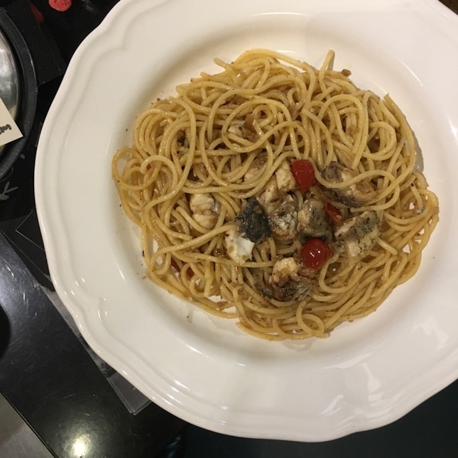 Spaghetti with Pan-fried Sea Bass
