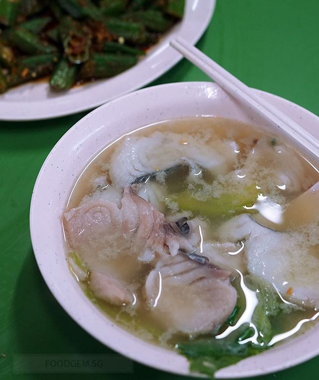 Fish soup that tasted naturally sweet and has fragrance from the flatfish.