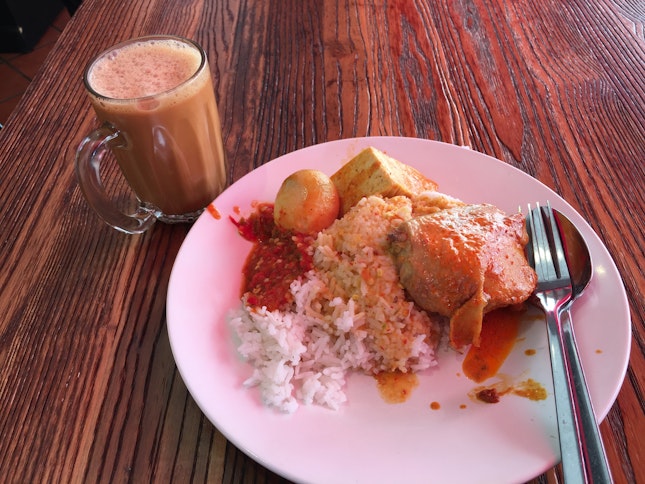 Ayam Gulai Rice And Tei Terik