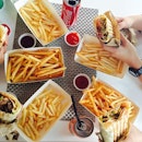 Shawarma + Falafel + Fries = Happy Eating 🍽😋
#burpple #yeyfood #hajilane #cooperativeoldiesyey