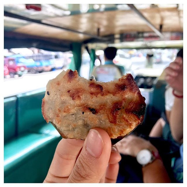 Bibingka 💕
I bought this Bibingka while the jeepney was waiting for passengers.