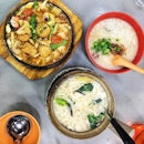 🍽: Hot plate tofu, sliced fish been Hoon and pork porridge.