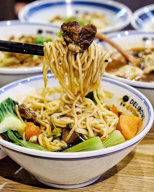 Bet you did not know Singpost Centre at Paya Lebar offers halal certified Sichuan cuisine at Delibowl!