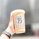 Earl Grey Milk Tea [S$3.30/M]
・
Opted for 0% sugar and impressive much, the tea is fragrant and ratio of the milk is perfect!