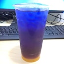 Butterfly Pea Drink With passion fruit