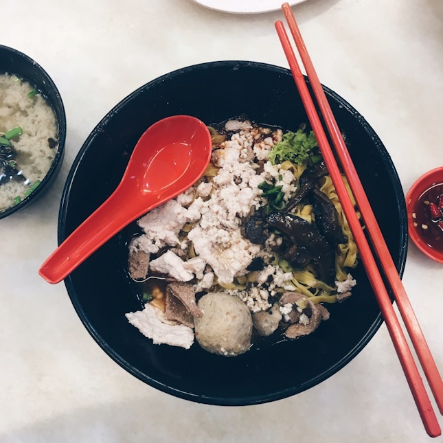 Local Eats At Thomson Road