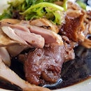 Now most braised duck rice you see out there is admittedly dryer and darker in color but after eating this I'm convinced this is how duck should be.