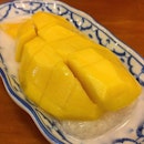 Mango Sticky Rice served with Coconut Milk