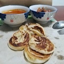 Supper Situation 😍😋
好好吃的 Coin Prata with Chicken #深夜放毒 #宵夜
