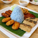 The last two dishes that I had in Green Ba were the Blue Pea Nasi Lemak and Japanese Salad.