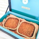 I'm not a fan of baked mooncakes but the ones from Crystal Jade are pretty good.