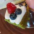 Pandan Berry Cake (Cake Club)
