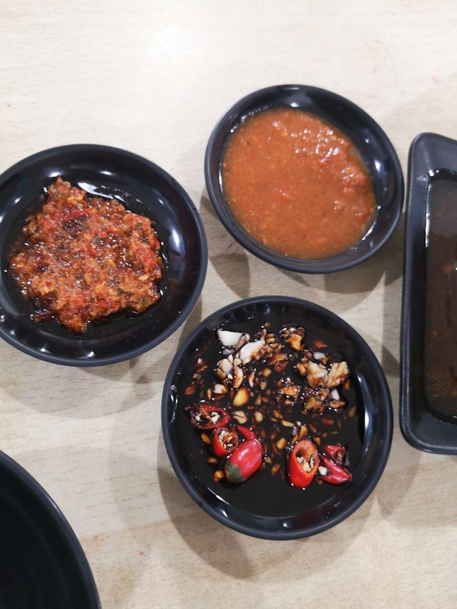 Trio Of Chili Sauce(complimentary) 