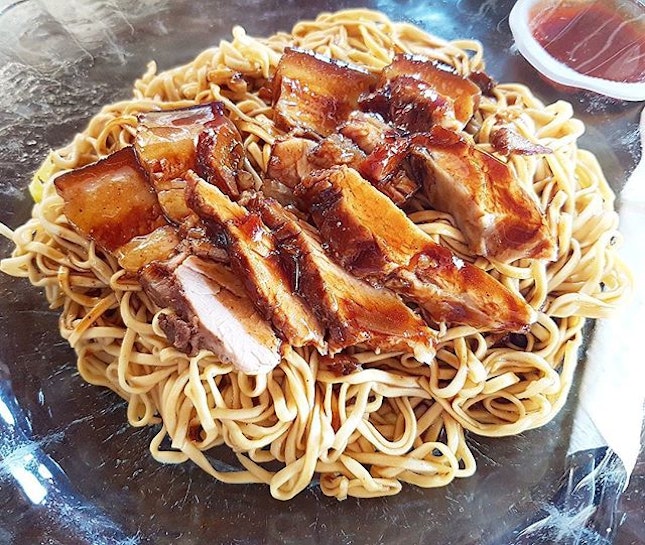 Braised Pork Noodles 🐖🍝
The braised pork is tender and very well marinated.