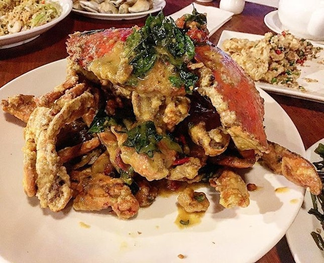 Salted egg and honey crab at Kelong Seafood Restaurant @nirwanabintan