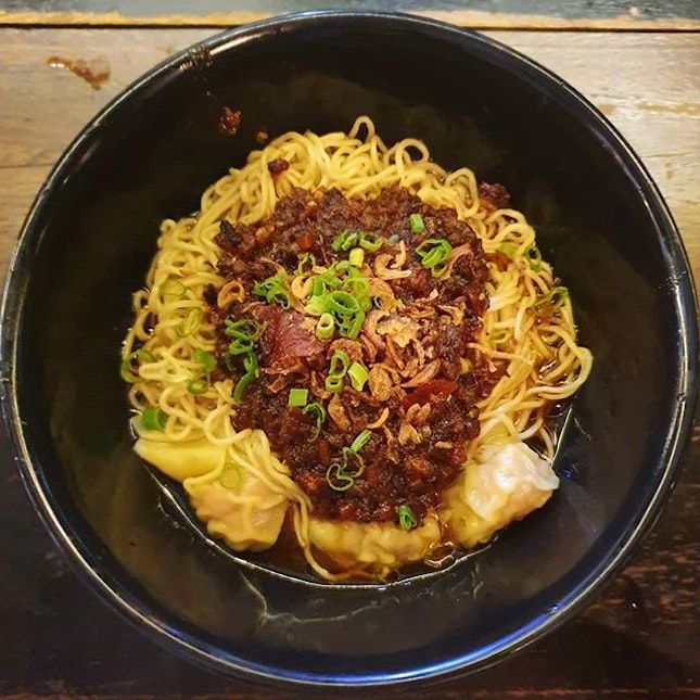 📍 Wanton Seng's Noodle Bar

Sichuan Noodles | $9.50
Comes with minced meat and 6 pieces of wanton 😱 The best in this bowl as i mentioned before is their NOODLES!!!