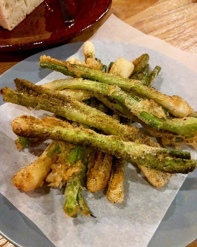 Spring onion tempura with salt vinegar.