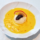 Now that is one ridiculously good looking version of mango pomelo sago!