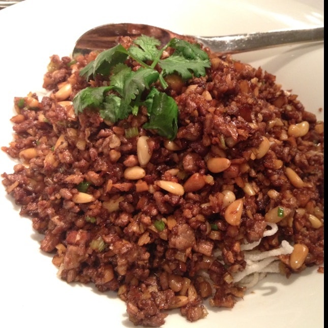 Minced Duck With Pine Nuts