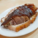 How about some juicy roast goose and crackling roast pork platter to tide through the mid week ?