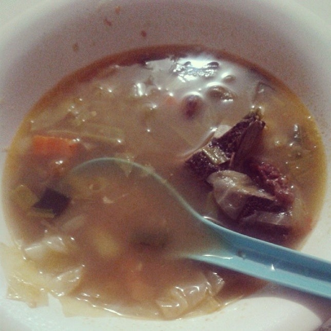 Oxtail and beef soup for dinner :) Nomz!