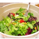 Thanks to Dajie for this #jumbo box of #healthy #fresh #salad!