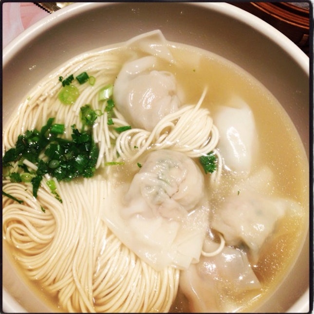 La Mian Noodles With Minced Pork And Vegetable Wantons In Soup