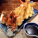 I love the food presentation of tempura by Hanamaruken Ramen.