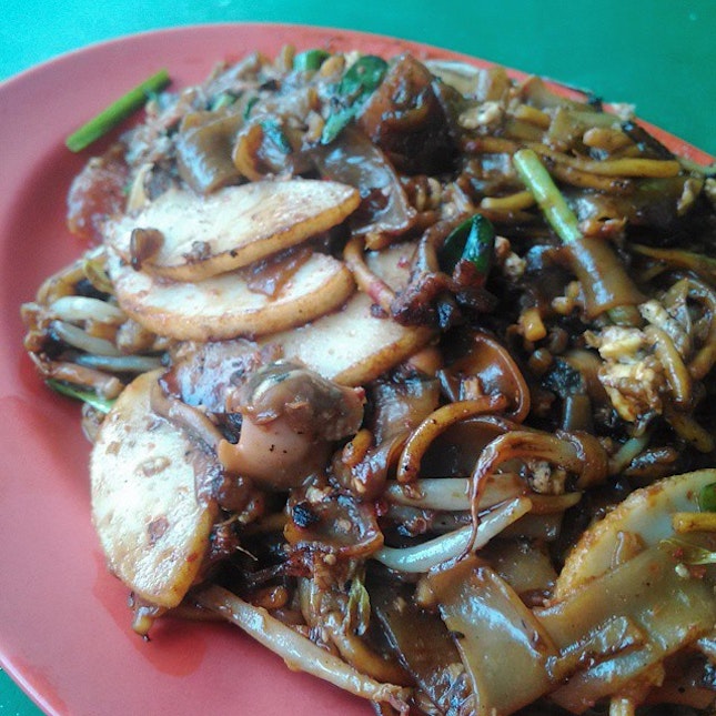 The fried kway teow which is said to be PM @leehsienloong's favourite.