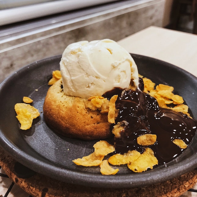 Milk Cereal Ice Cream With Molten Choco Cookie [$8.50]