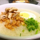 Nothing's more comforting than a bowl of my mom's arroz caldo.