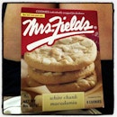 My box of happiness #mrsfields #cookies #instafood