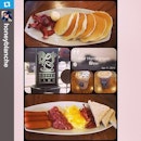 #Repost from @honeyblanche with @repostapp --- #breakfast #pancakes with @hazelbeverly08 ☕️🍞