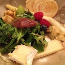 Salad @ 🏡
@igsg @instagram #igsg #igfood #instagram #instafood #sgfood #salad #cheese