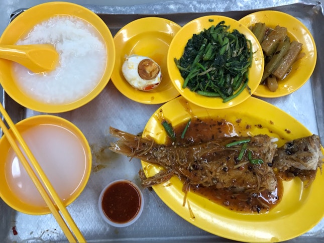 Assorted Dishes With Teochew Porridge