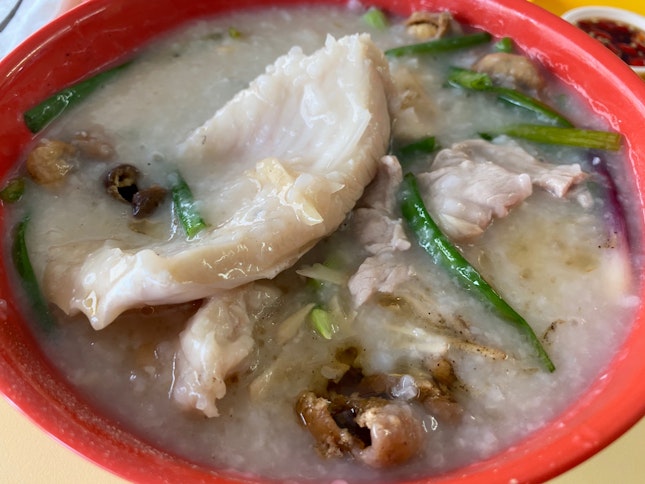 3 In 1 Porridge - Fish Belly, Pork Slices And Deep Fried Pig’s Intestine