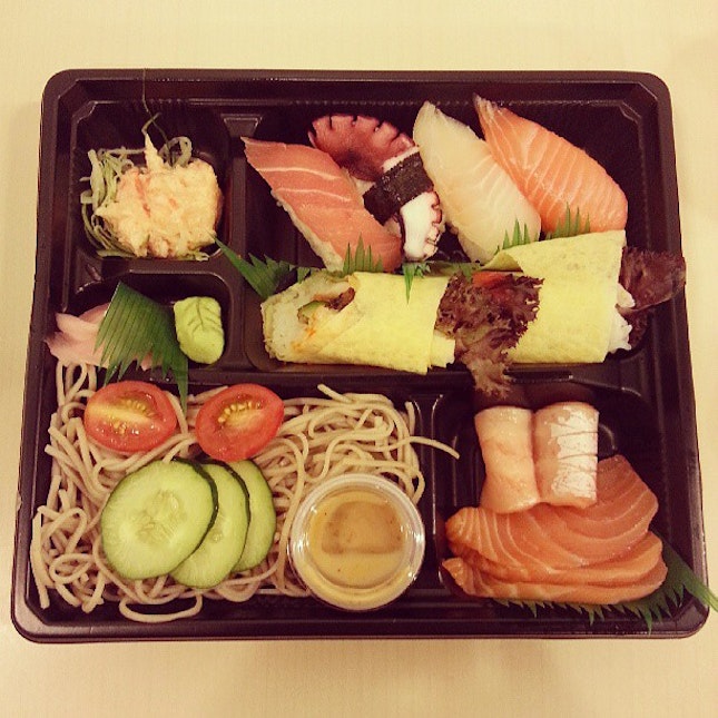 Lunch bento #jap #bento #favourite #sushi #sashimi #instafood #burpple #lunch #yumz #foodporn