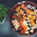 Yay for #foodpandafridays because I get to eat yummy food like this from Kinsa Sushi but delivered right to my doorstep.
