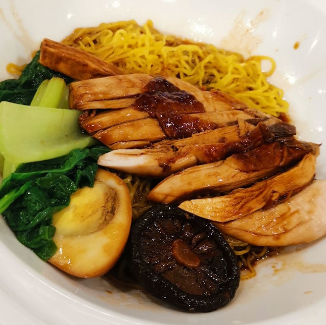 Soy Sauce Chicken Noodles